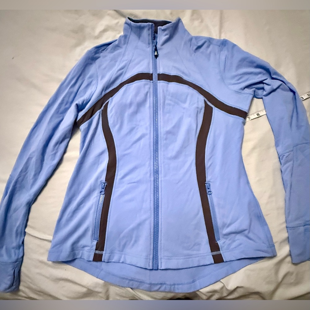 Lululemon Women's Blue and Gray Jacket